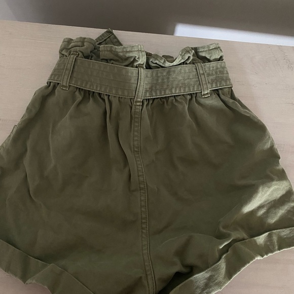Abercrombie Olive Paperbag shorts - Picture 4 of 4